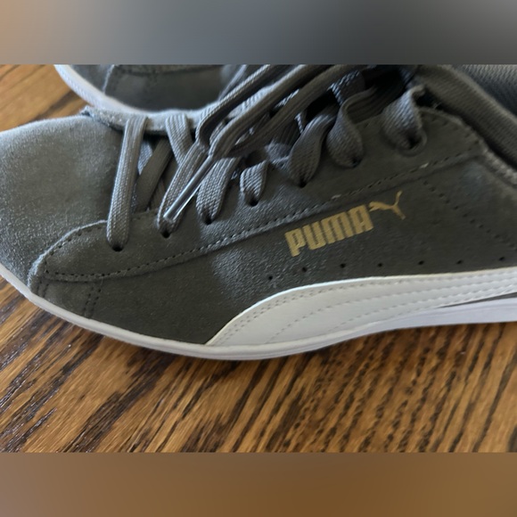 PUMA Lace Up swede Streetwear Contemporary Sporty Athleisure Trendy Dorm Ready - Picture 3 of 5